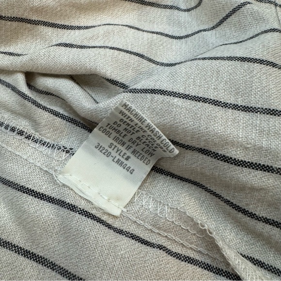 April Kiss linen blend button down striped crop long sleeve shirt - Picture 10 of 12